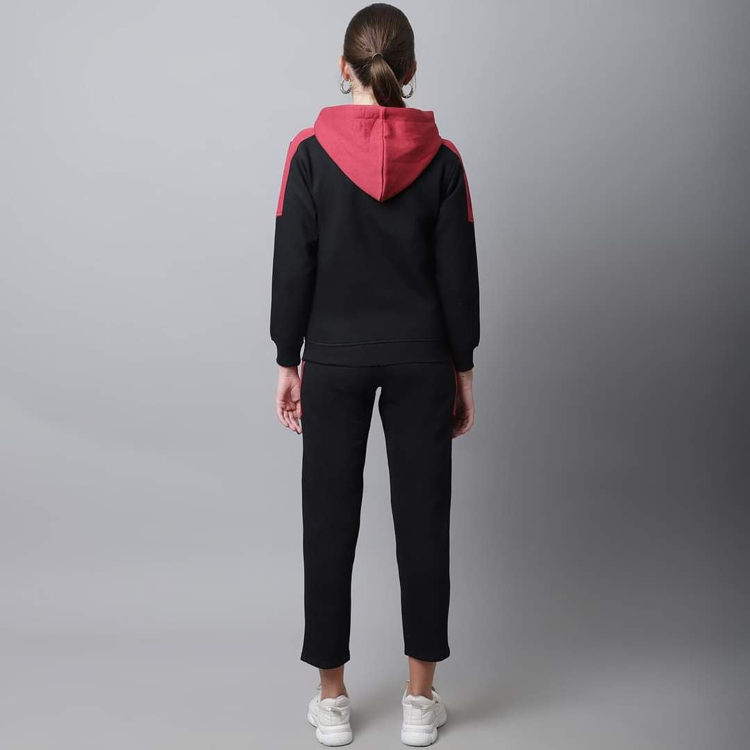 Back view of colorblock tracksuit